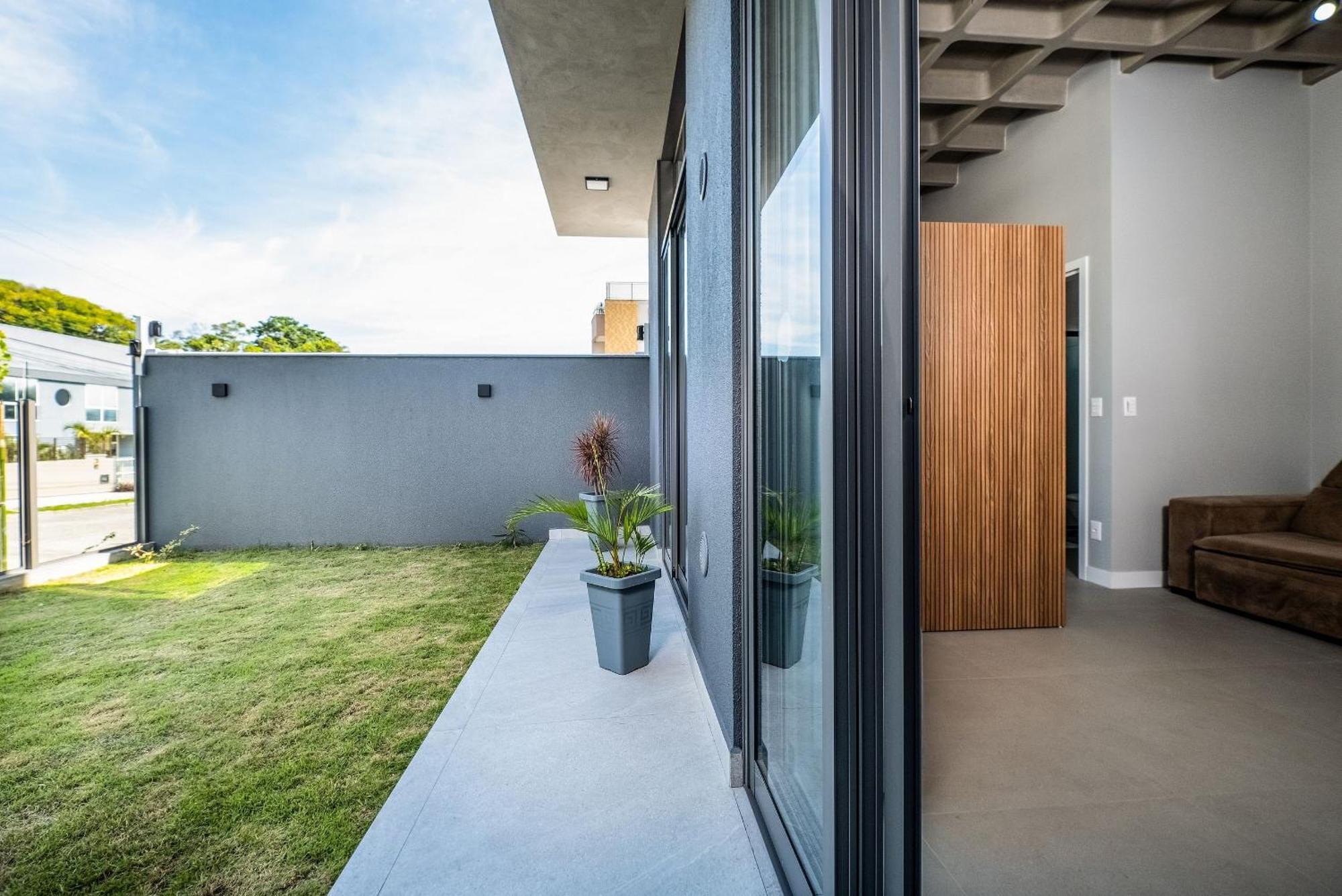 Top Studios Canasvieiras Tps Florianópolis Exteriör bild